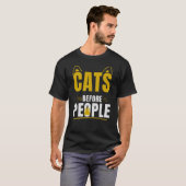 猫派宣言 面白い猫愛好家のためのタイポグラフィーデザイン Tシャツ (正面フル)