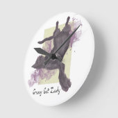 猫熱狂する婦人かわいい黒グランジ猫の壁掛け ラウンド壁時計 (傾斜)