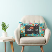 猫熱狂する婦人かわいよくはしゃぐ猫柄 ランバークッション (椅子)