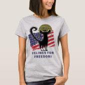 猫科の動物FOR FREEDOM, Patriotic Cat in Army Helmet Tシャツ (正面)