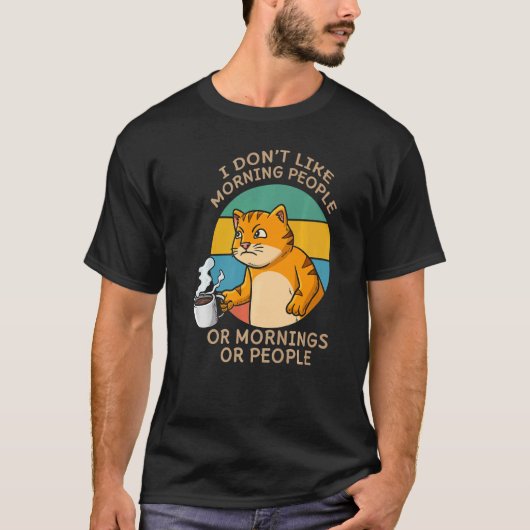 猫語り手 コーヒーを飲む カフェイン中毒 Tシャツ (正面)