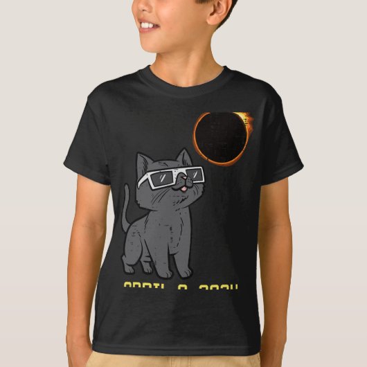 猫食太陽の2024トータリティ4月8日女性男性 Tシャツ (正面)