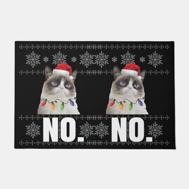 猫No不機嫌なクリスマス猫No醜いクリスマスプレゼント ドアマット (正面)
