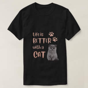 猫Tシャツの方が暮らしが良い Tシャツ