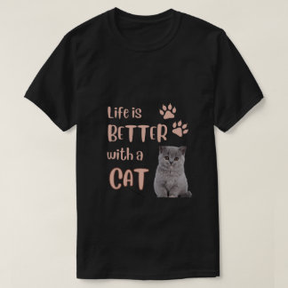 猫Tシャツの方が暮らしが良い Tシャツ