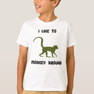 猿の子どものまわりにT間抜けシャツが好き Tシャツ