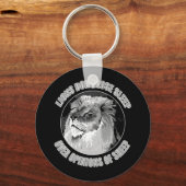 獅子は羊の意見で眠らない キーホルダー (正面)