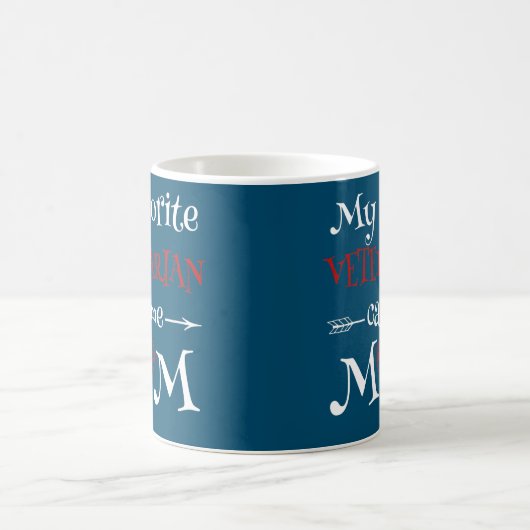 獣医お気に入りのが母と呼ぶおもしろい コーヒーマグカップ (中央)