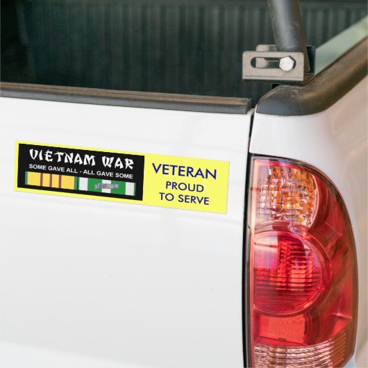 獣医に役立つこと誇りを持ったなベトナムサービスリボン- バンパーステッカー (トラック上)