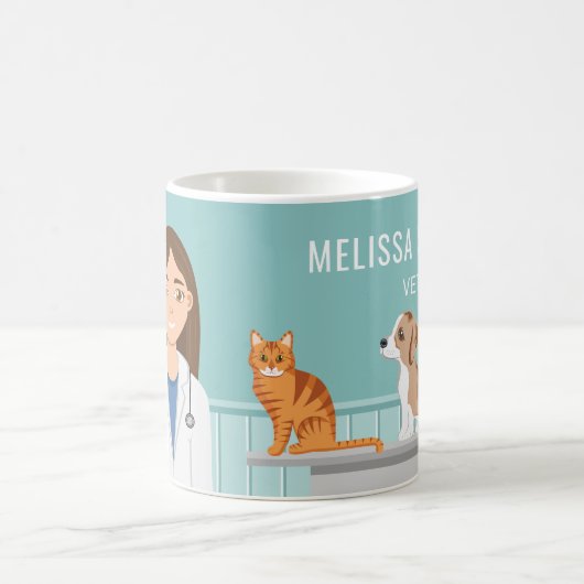 獣医の女性の獣医（猫と犬） コーヒーマグカップ (中央)