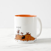 獣医の漫画から隠れているかわいい秋季の馬 ツートーンマグカップ (正面右)