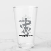 獣医の認定されたバッジ – 衣服に値 タンブラーグラス (裏面)