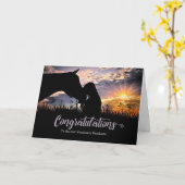 獣医の院馬と女性のカーボーイ祝い カード (黄色い花)