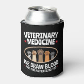 獣医学We Draw Blood おもしろい Vet Tech 缶クーラー (缶正面)
