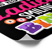 玉おもしろいと女の保人の持つ物 ポスター (角)