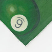 玉とチョークが生き生きとしたビリヤード台 フリースブランケット (角)