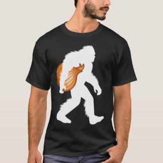 玉ねぎビッグフットが野菜を持ったクリプトクリーチャー料理サ Tシャツ