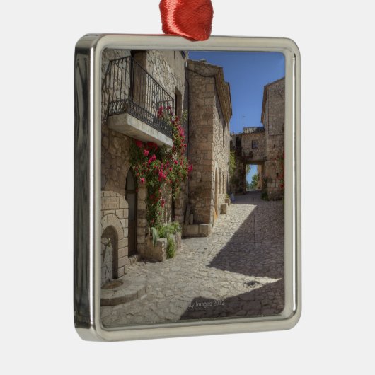 玉石の通り、歴史的な石造りの建物 メタルオーナメント (右)