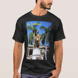 王のkamehamehaの彫像 tシャツ