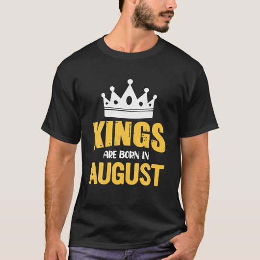 王は王生まれ男の誕生日に威厳があるいる Tシャツ (正面)