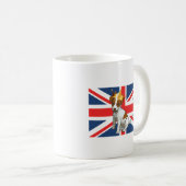 王冠とユニオンジャックを着たかわいいジャック・ラッセル コーヒーマグカップ (正面右)