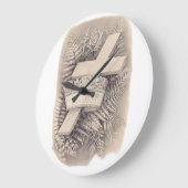 王冠と勝利で十字架を渡す ラージ壁時計 (傾斜)