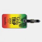 王冠と女の子の旅と名前グリーンイエローレッド ラゲッジタグ (裏面横)