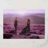 王冠の写真の結婚式は、日付の紫色の銀を保存 箔招待状 (裏面)