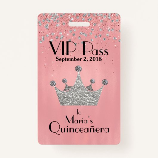 王冠のQuinceañera銀製のVIPのバッジとのピンク バッジ (裏面)