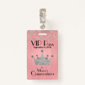 王冠のQuinceañera銀製のVIPのバッジとのピンク バッジ (裏面クリップ)