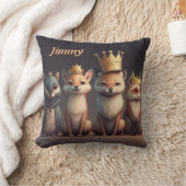 王冠をかぶった可愛い野生動物の装飾用クッション クッション (ブランケット)