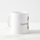 王冠をかぶった猫の女王 コーヒーマグカップ (正面左)