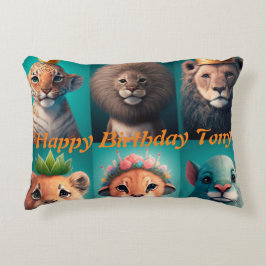 王冠を青く丸めたピロを着たかわいい野生動物 アクセントクッション