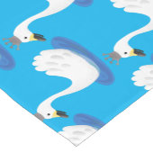 王冠マンガのかわいい白い白鳥 ショートテーブルランナー (コーナー)