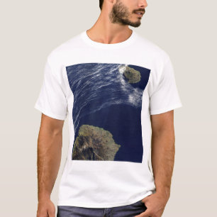 王子のエドワードIslands衛星意見 Tシャツ