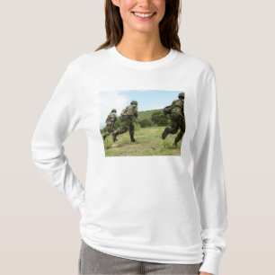 王室のなタイの海兵隊員はsを保証するために先に急ぎます tシャツ