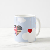 王室のな結婚式のイギリスおよび米国旗のハート コーヒーマグカップ (正面右)