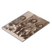 王室のな英国によって撮影される3インディアンブレーブス ノートブック (左側)