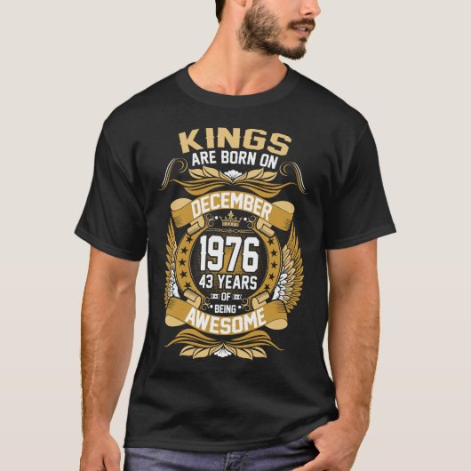 王様は1976生まれ年12月、43年ぶりのTシャツ Tシャツ (正面)