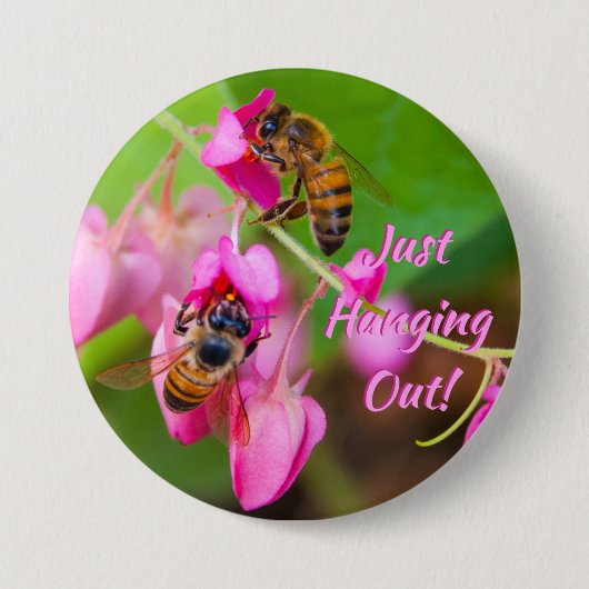 珊瑚つる植物の蜂によっては写真が開花します 缶バッジ (正面)
