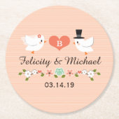珊瑚のモノグラムのな愛鳥の鳩の結婚式 ラウンドペーパーコースター (正面)