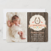 珊瑚のモノグラムの蹄鉄の西部のベビーの発表 案内状 (正面)