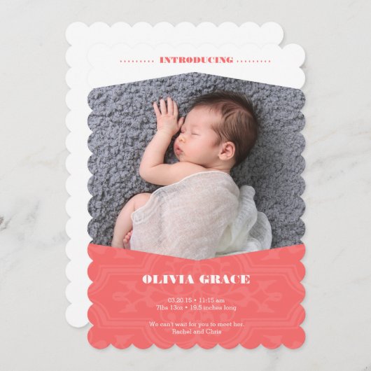 珊瑚の女の子のためのベビーの発表 案内状 (正面/裏面)