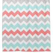 珊瑚の水の灰色のシェブロンのストライプなシャワー・カーテン シャワーカーテン (正面)