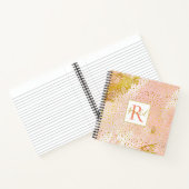 珊瑚桃の水彩画金ゴールド紙吹雪モノグラム ノートブック (内部)
