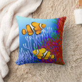 珊瑚礁のPercula Clownfishの枕 クッション (ブランケット)