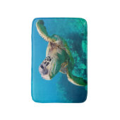 珊瑚礁|Hawaiiに泳いでいる緑のウミガメ バスマット (正面縦)