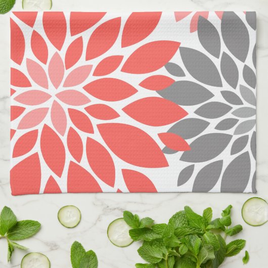 珊瑚色と灰色の菊の花模様 キッチンタオル (折り畳み)