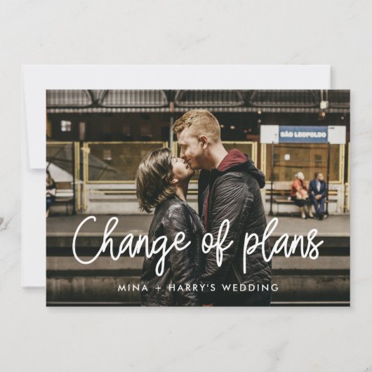 現代のカリグラフィー結婚式　予定変更のお知らせ 案内状 (正面)