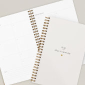 現代のゴールドハートカスタムネームと年2024 プランナー手帳